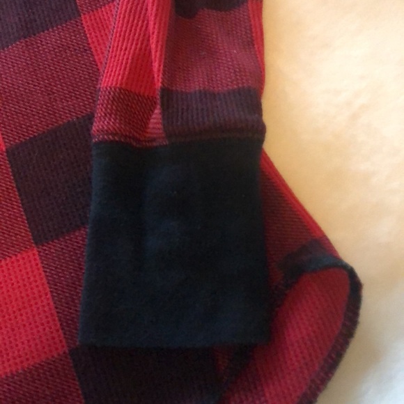 Women’s small old navy t-shirt - Picture 3 of 6